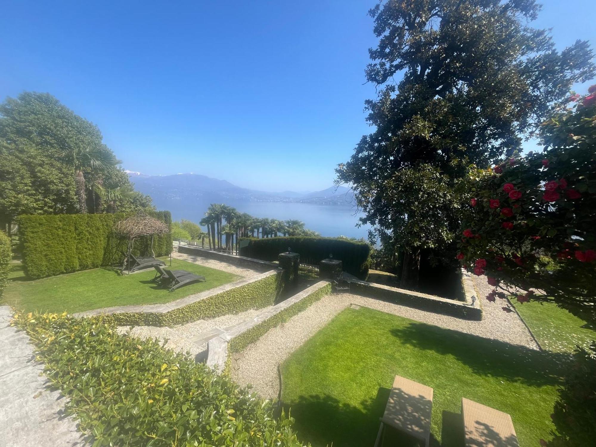 Relais Villa Margherita Oggebio Esterno foto